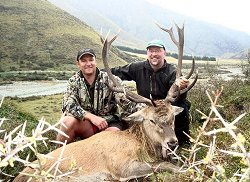 New Zealand Safaris trophy red stag and Himalayan bull tahr hunting trip
